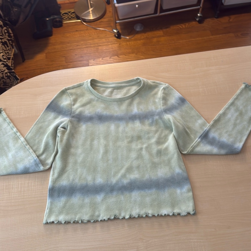 American Eagle long sleeve tee